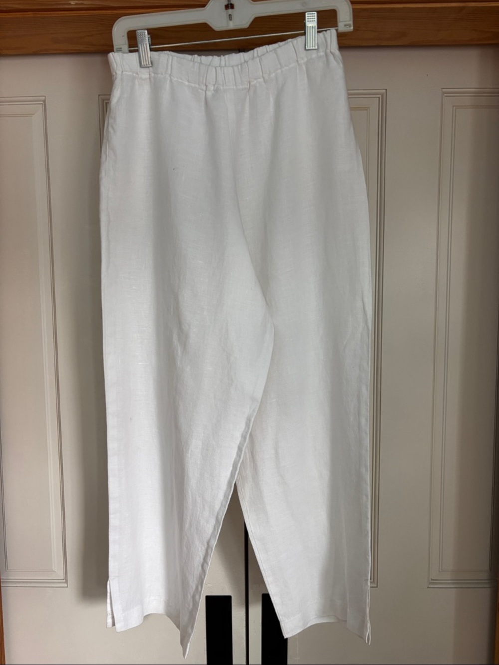 Women's White Straight-Leg Pull-On Pants with Elastic Waist